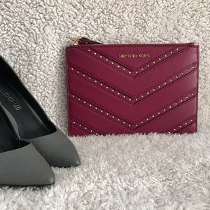🆕NWT Michael Kors Ellis XL Clutch Magenta